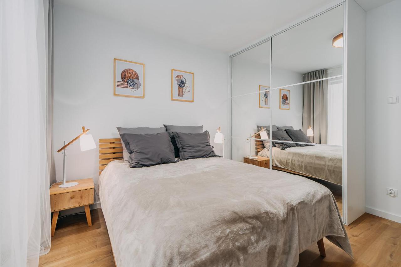 Nadmorskie Tarasy Apartament Wave Surfingbird Kołobrzeg Buitenkant foto