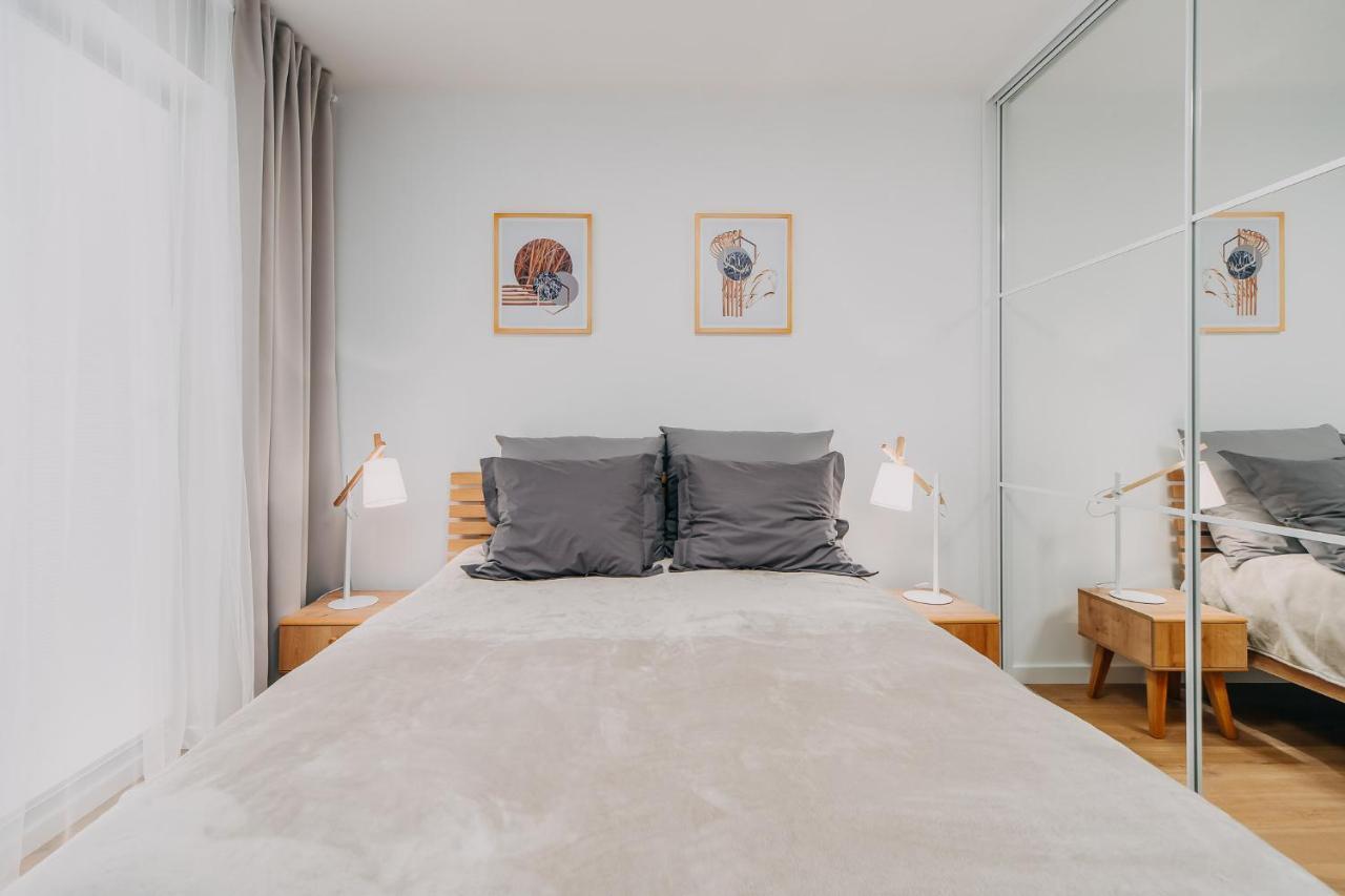 Nadmorskie Tarasy Apartament Wave Surfingbird Kołobrzeg Buitenkant foto