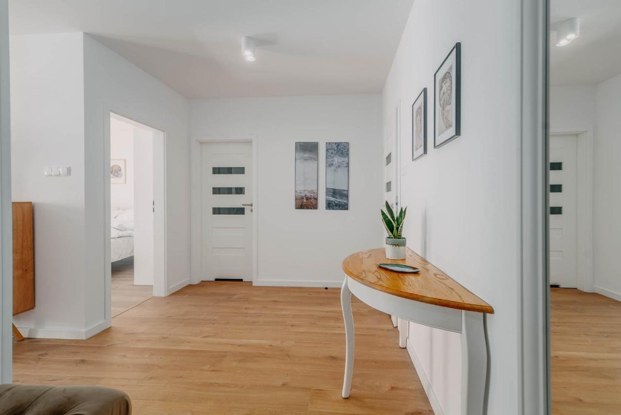 Nadmorskie Tarasy Apartament Wave Surfingbird Kołobrzeg Buitenkant foto